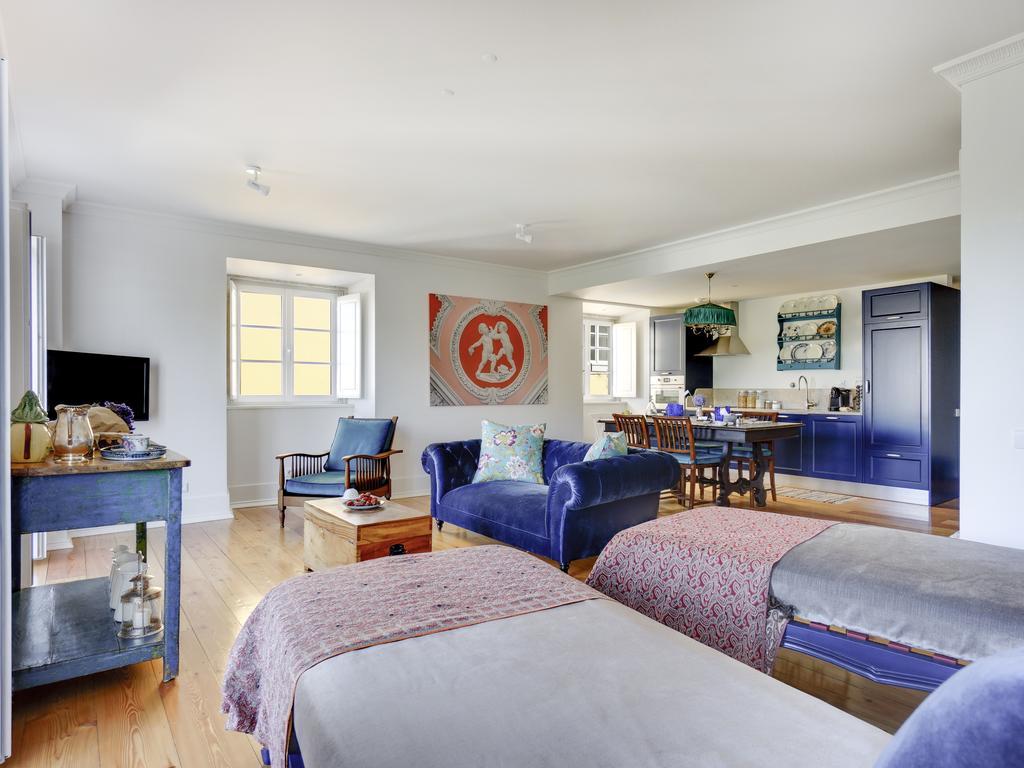 Premium One-Bedroom Apartment Balcony